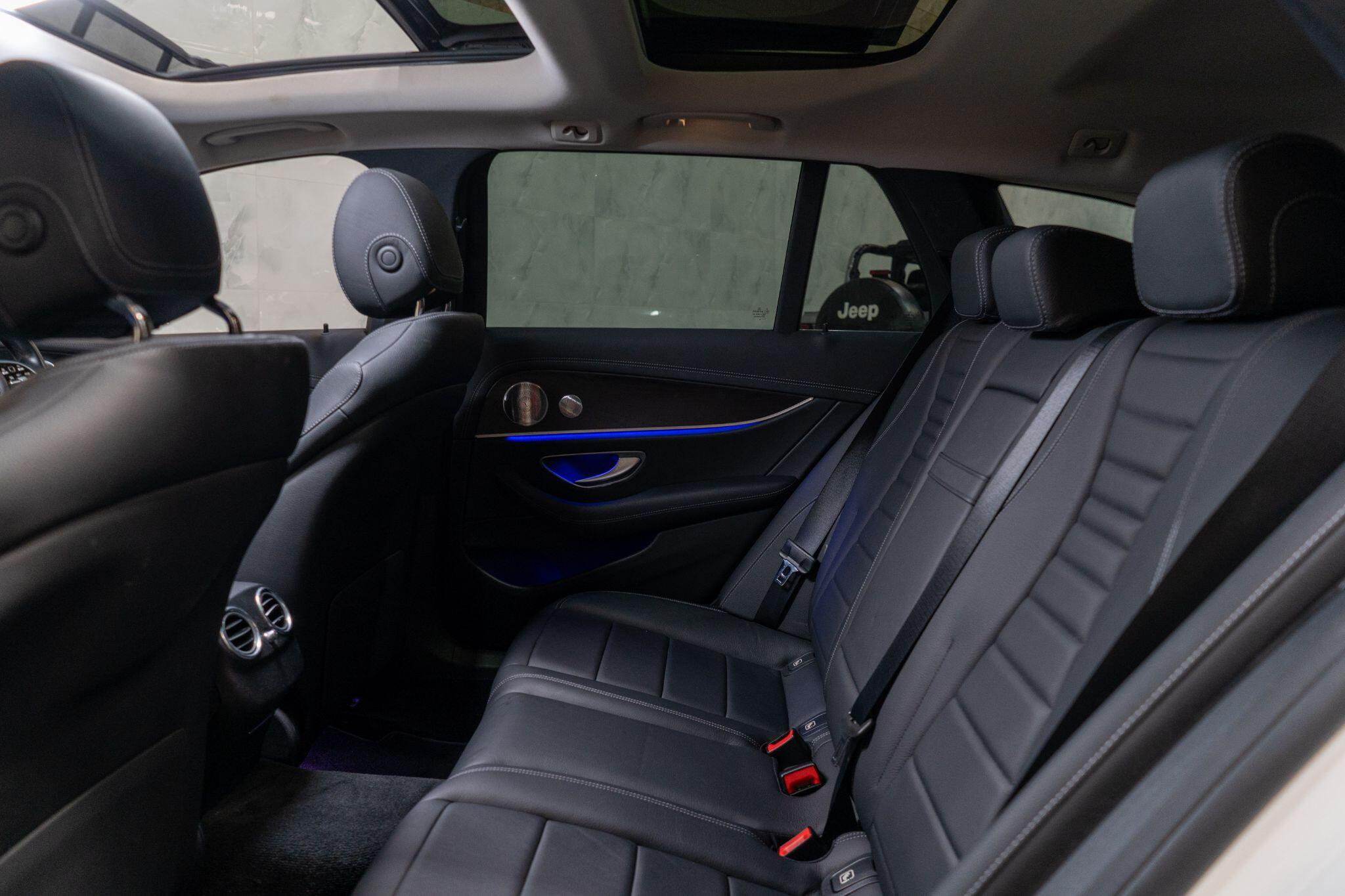Mercedes-Benz E-Class view 17