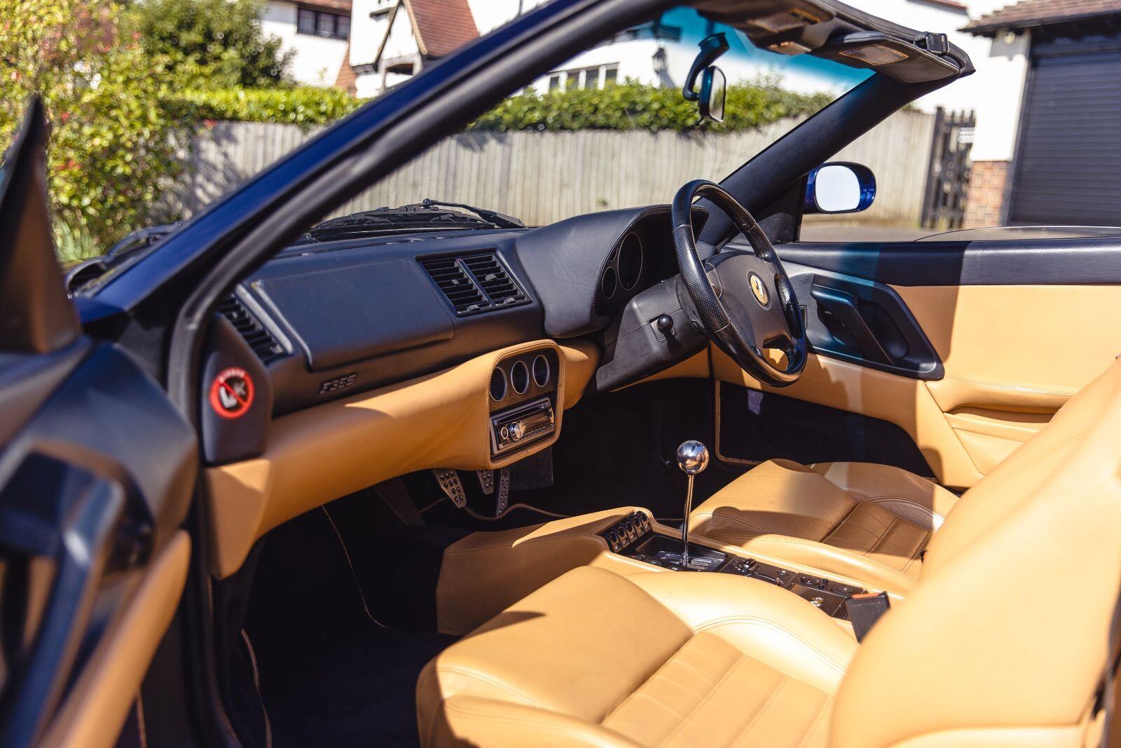 Ferrari F355 view 82