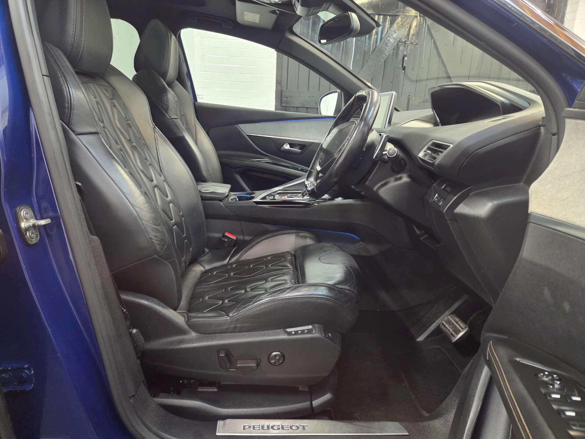 Peugeot 3008 view 8