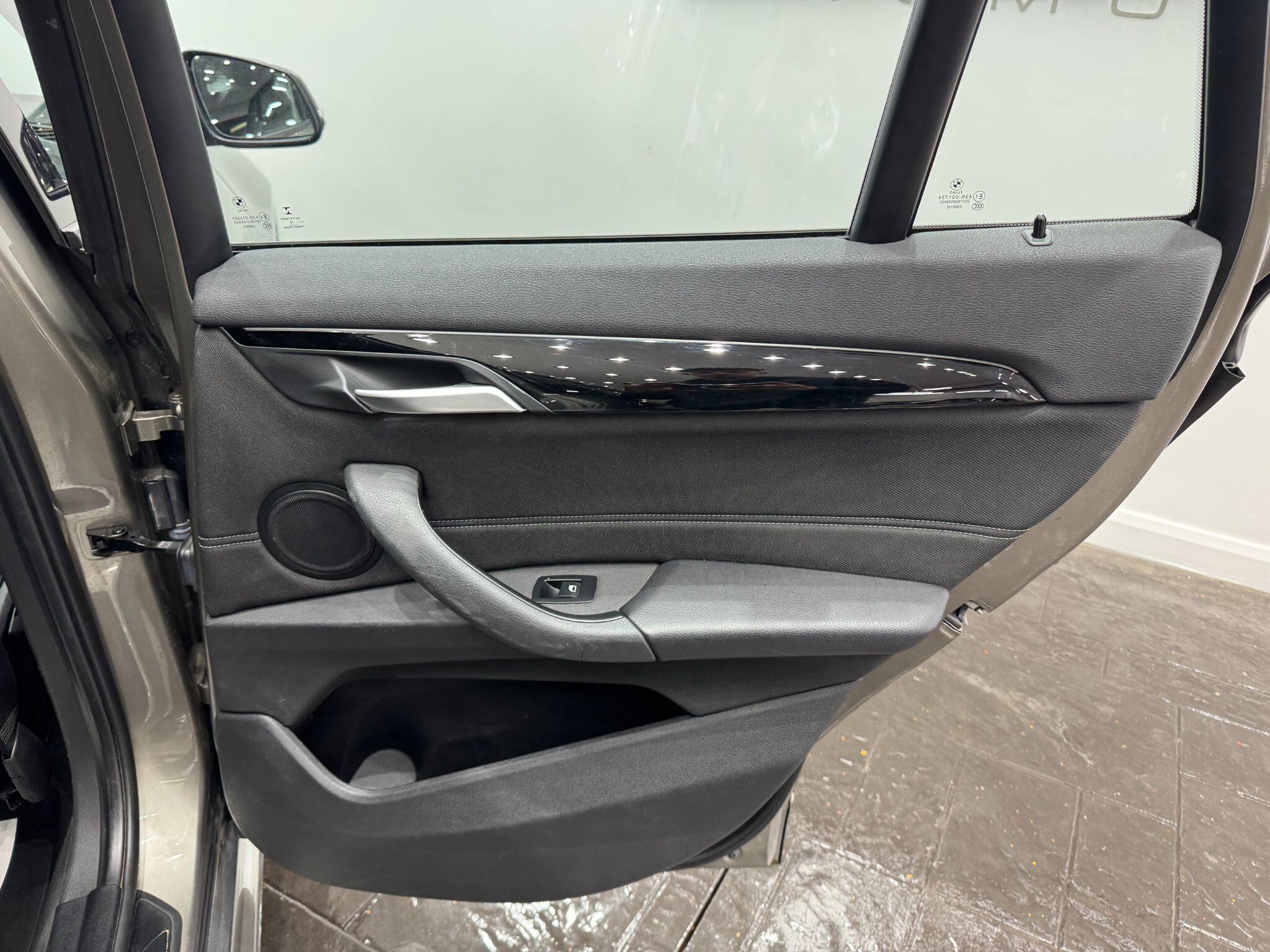 BMW X1 view 31