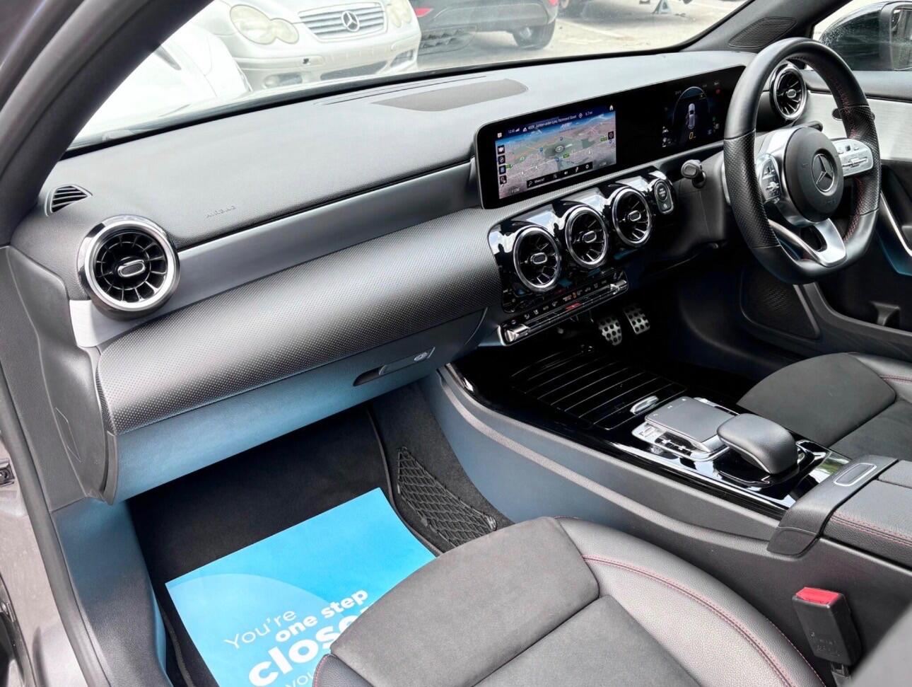Mercedes-Benz A-Class view 25