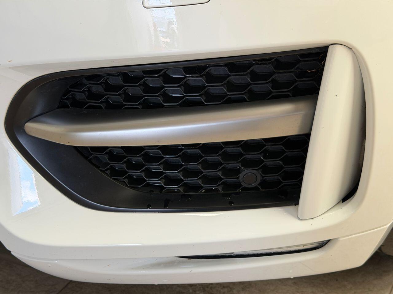 Jaguar F-Pace view 14