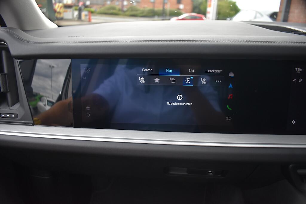 Porsche Cayenne view 48