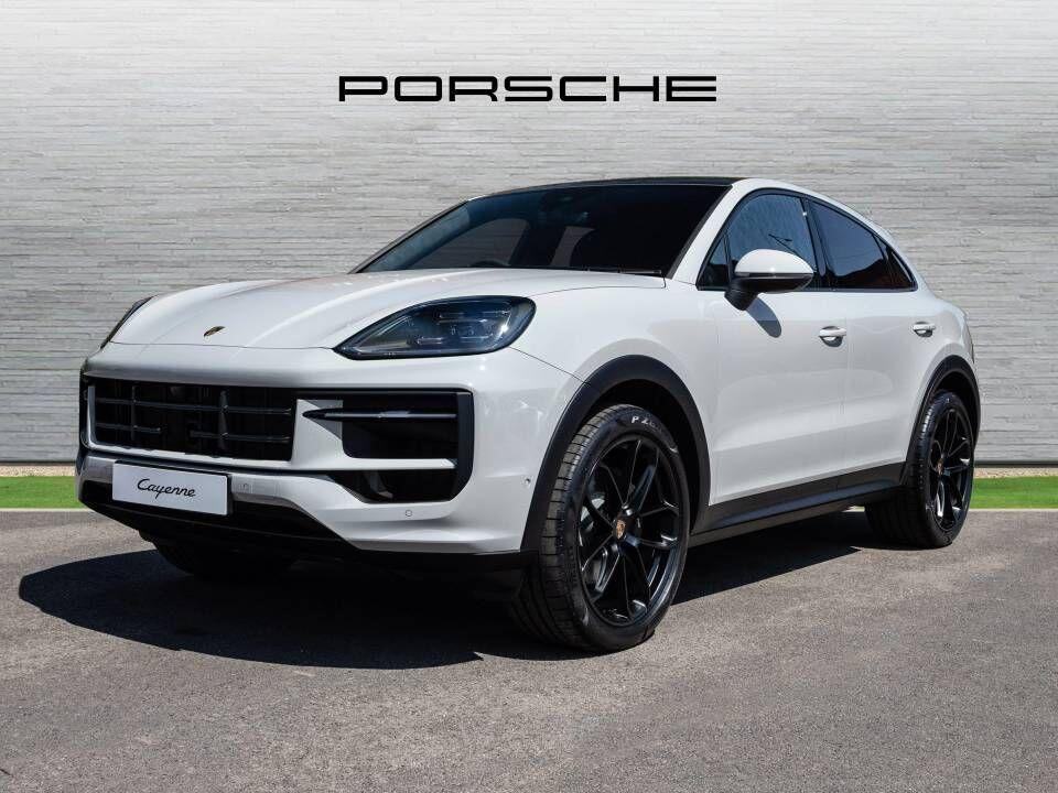 Porsche Cayenne view 38