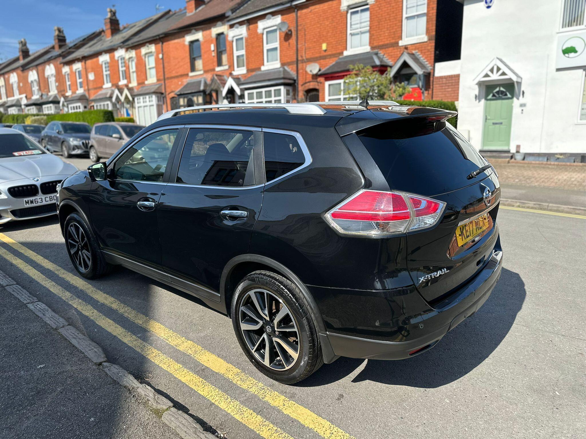 Nissan X-Trail view 8