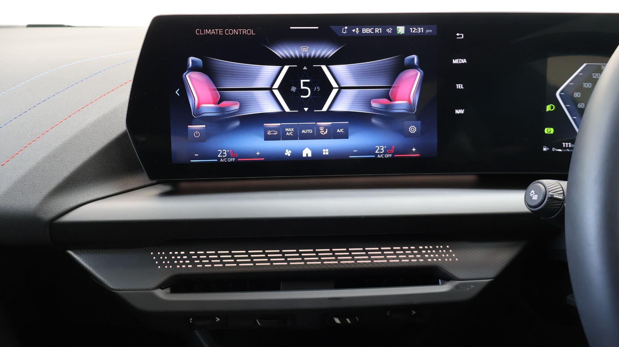 BMW 1 Series view 34