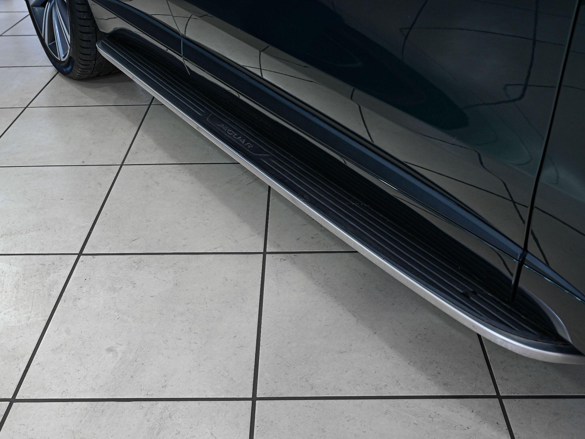 Jaguar F-Pace view 21