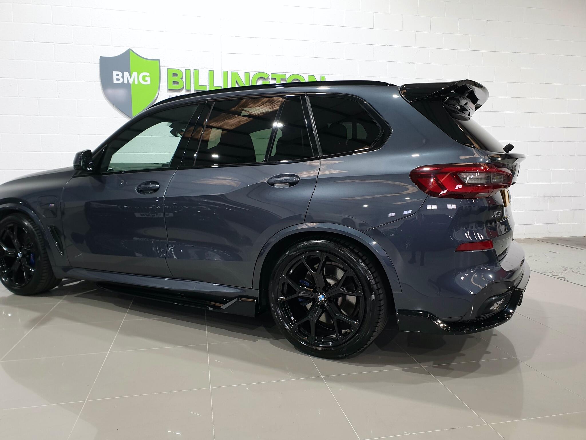 BMW X5 view 26