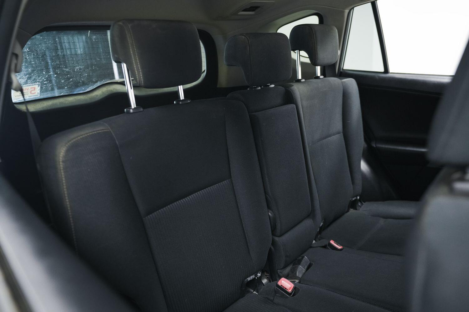 Toyota Rav4 view 12