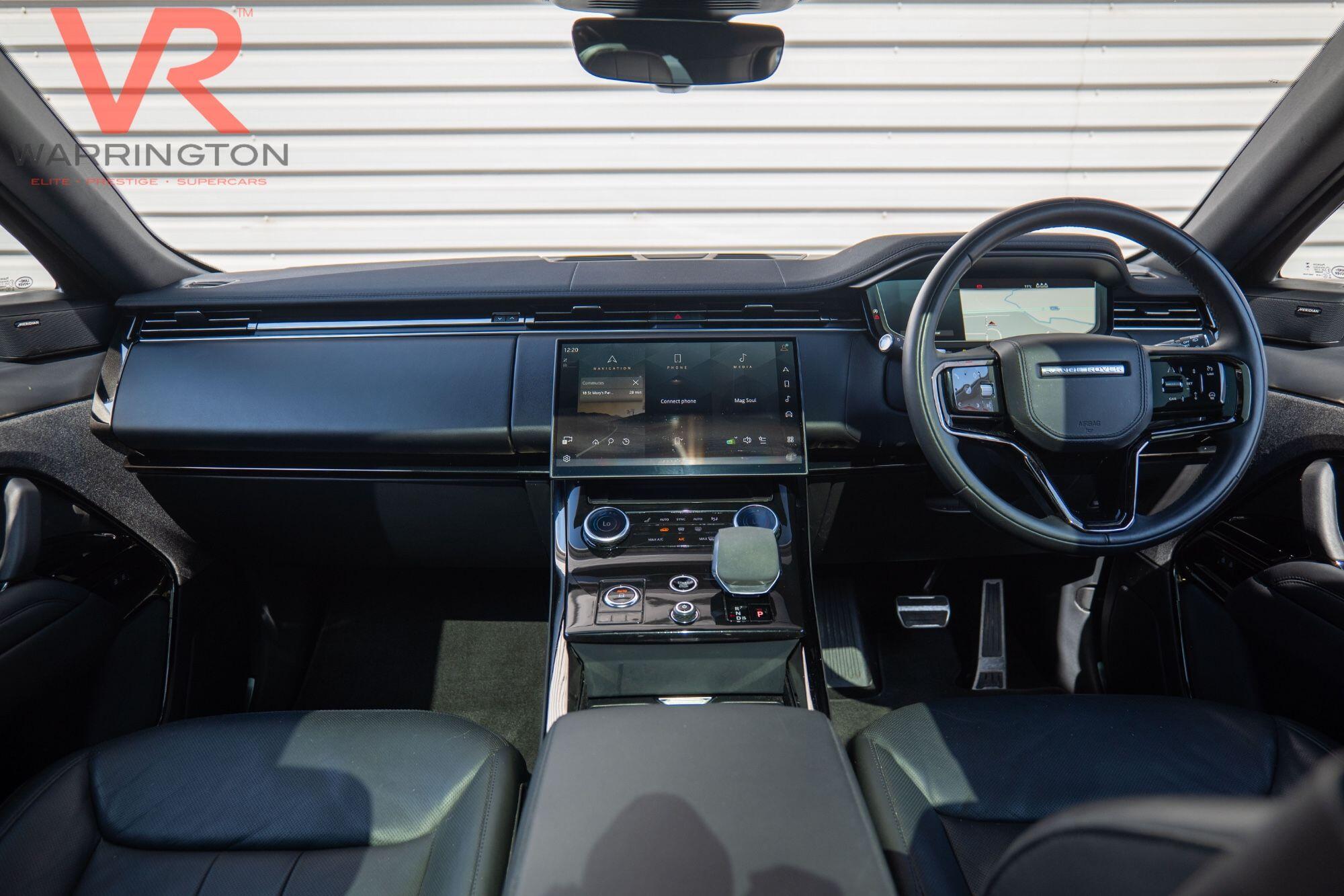 Land Rover Range Rover Sport view 2