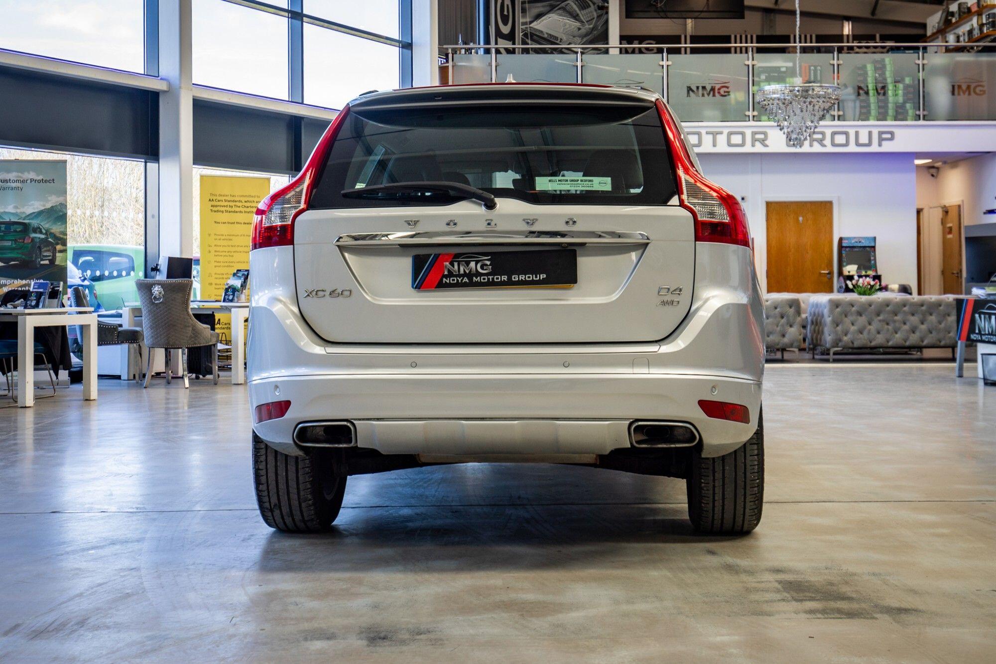 Volvo XC60 view 29