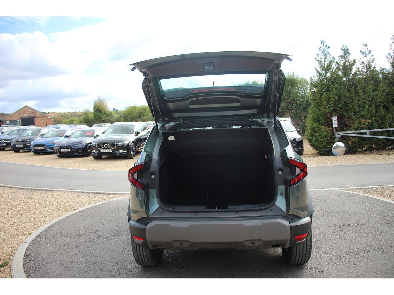 Dacia Duster view 35