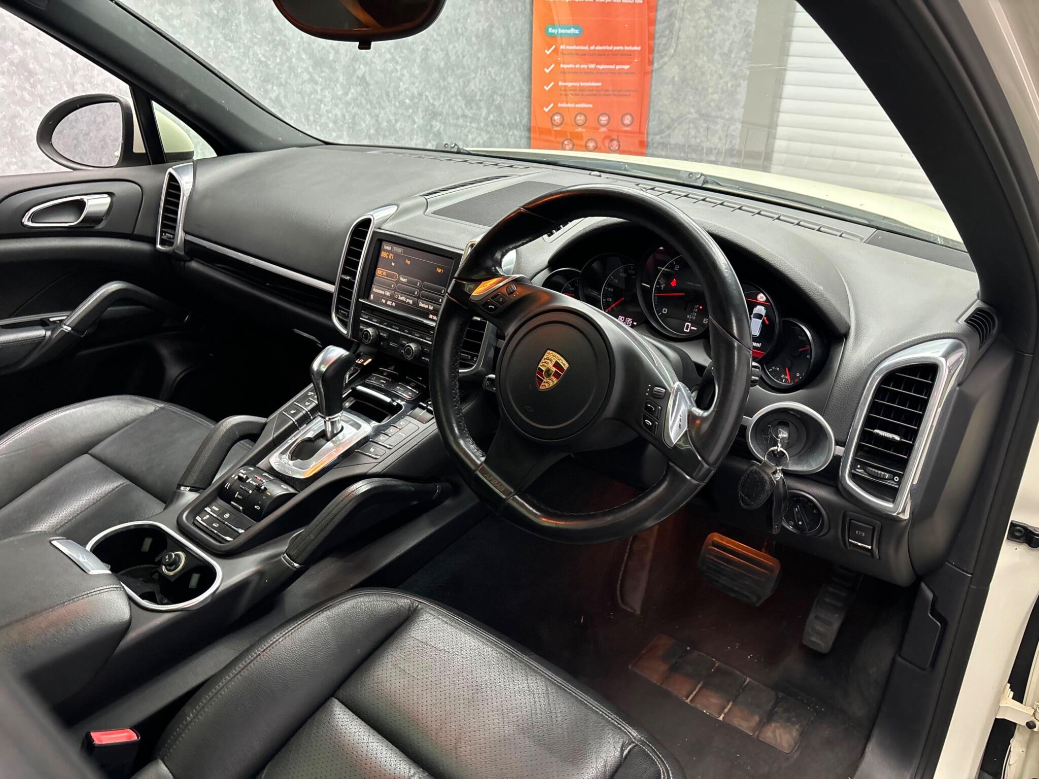 Porsche Cayenne view 5