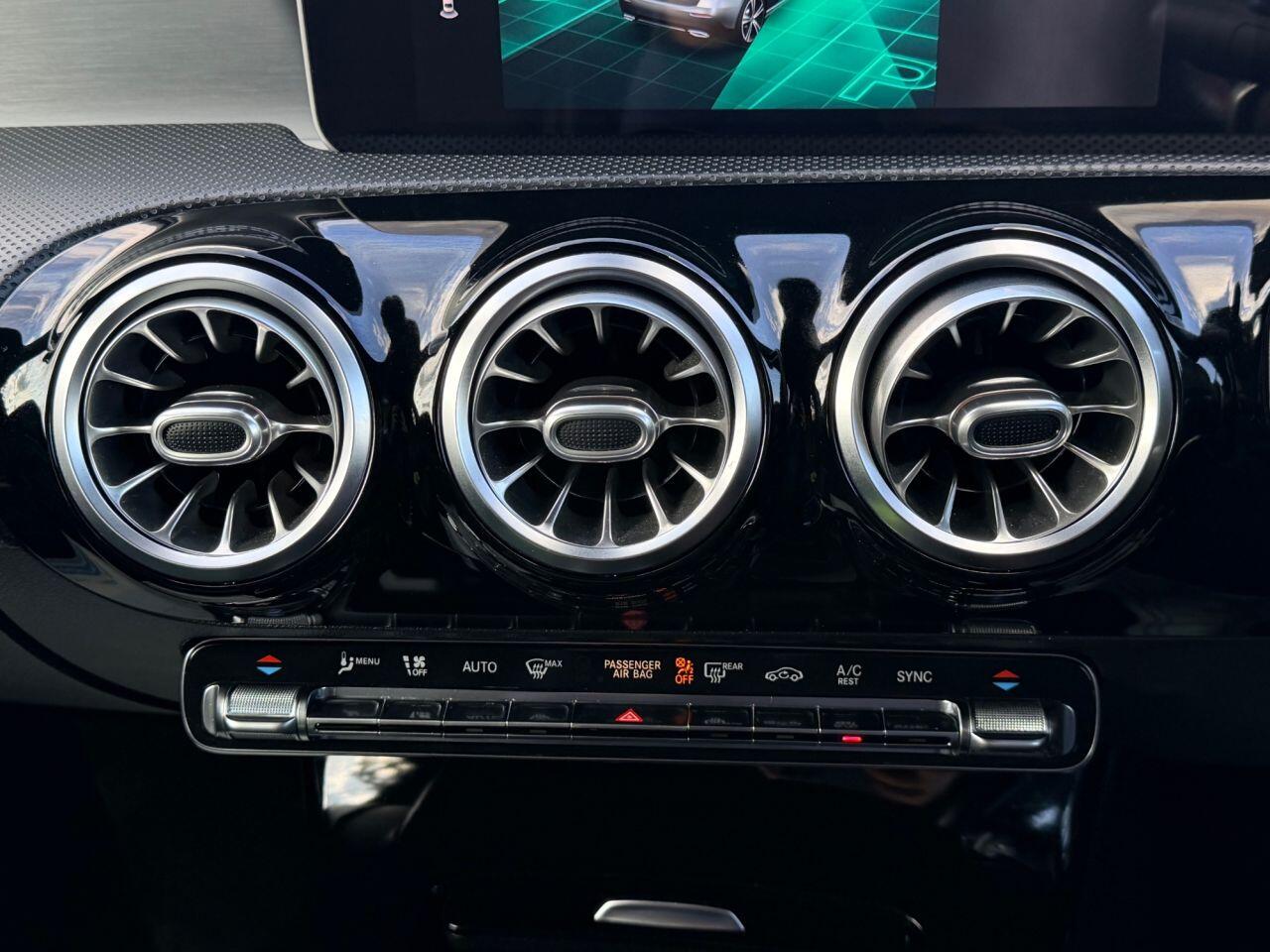Mercedes-Benz A Class view 34