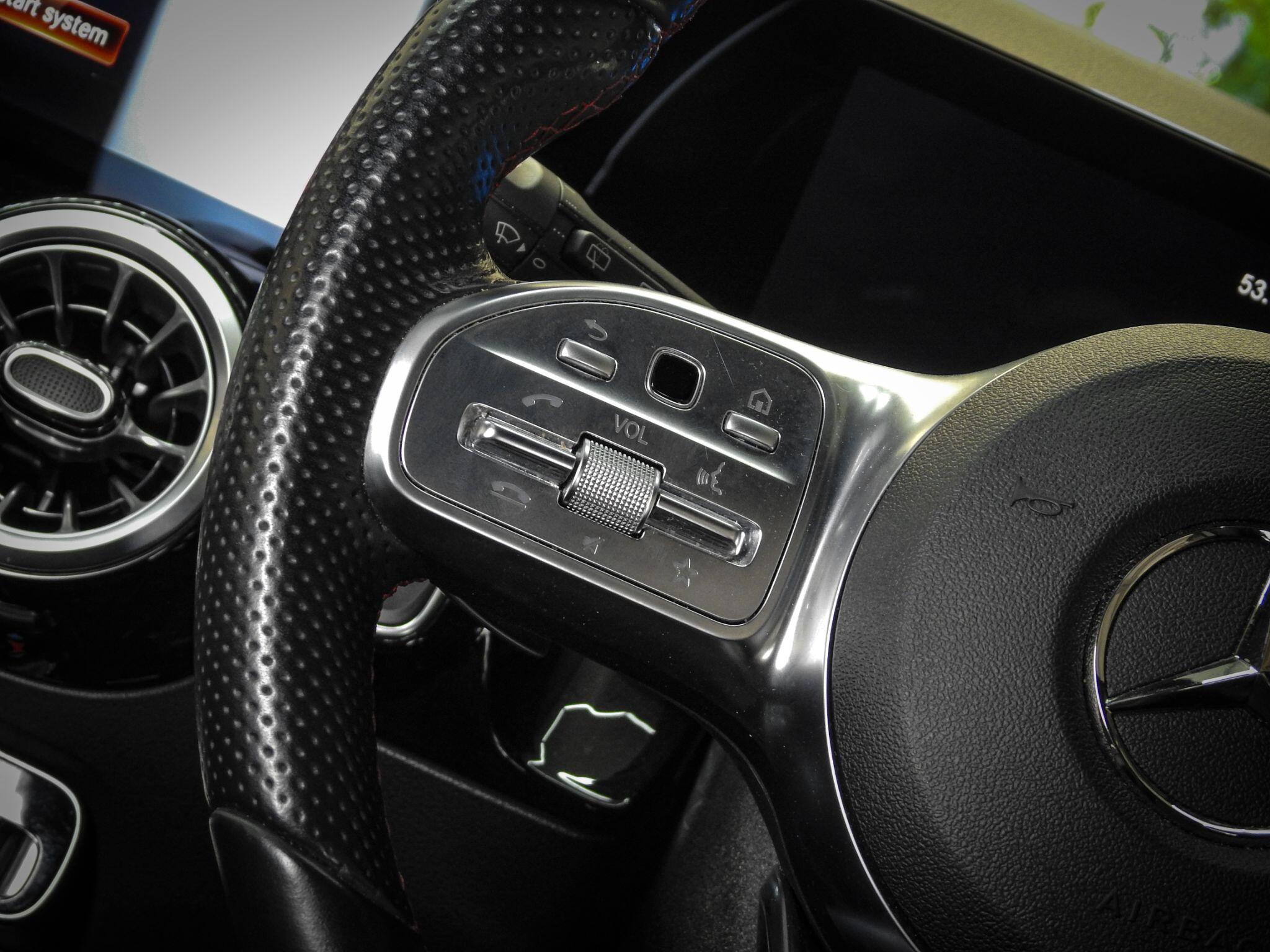 Mercedes-Benz Eqa view 27