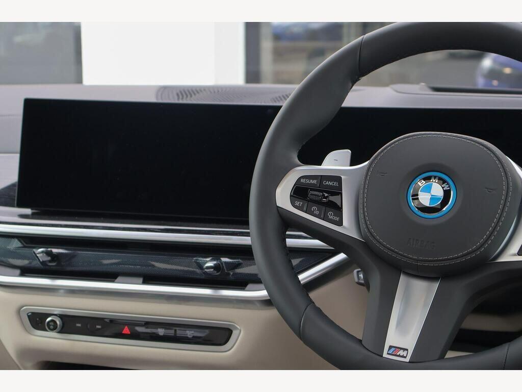 BMW X5 view 30