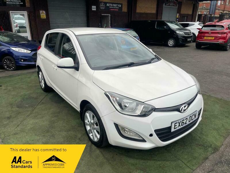 2012 Hyundai i20 image 13