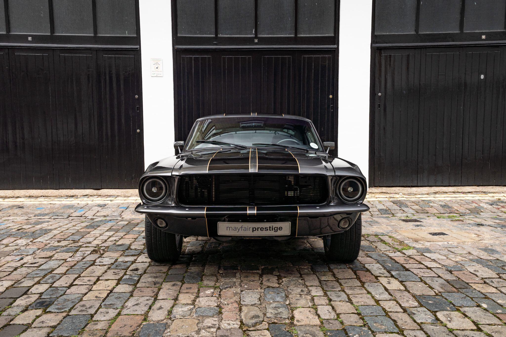 Ford Mustang view 7