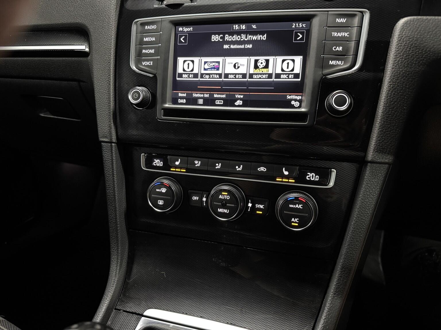 Volkswagen Golf view 16