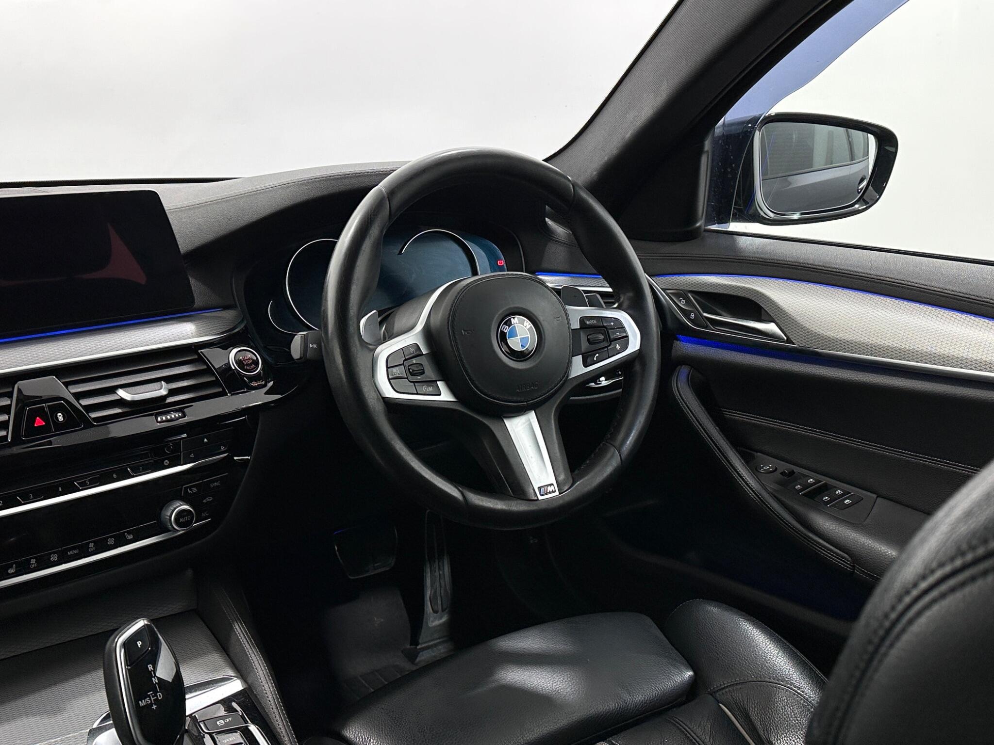 BMW 5 Series view 12