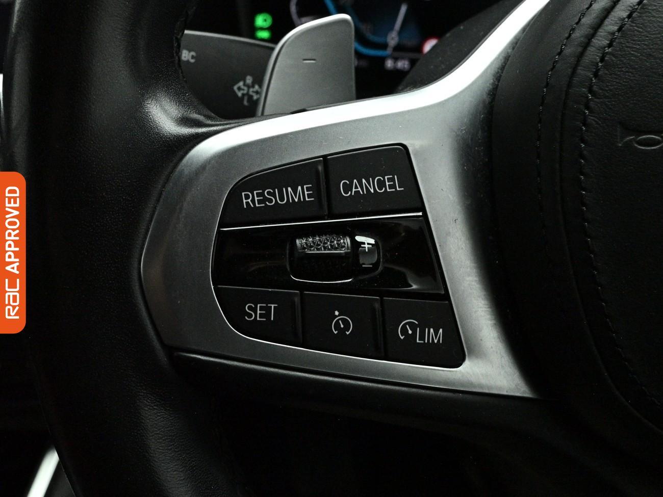 BMW 3 Series view 27