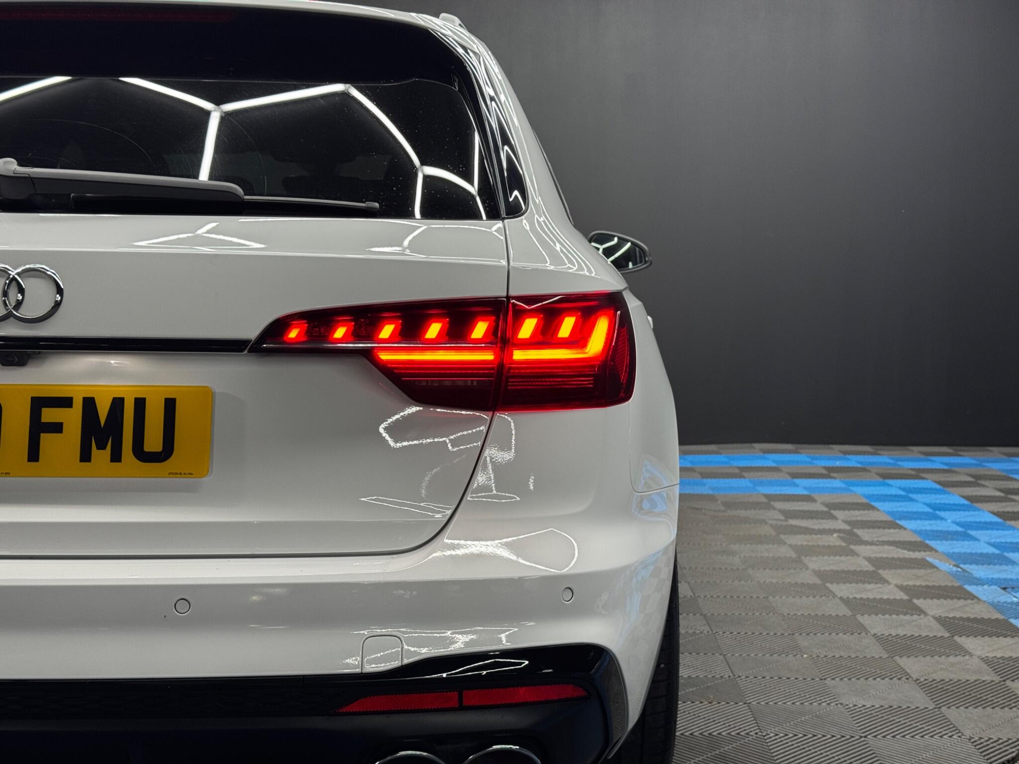 Audi S4 view 50