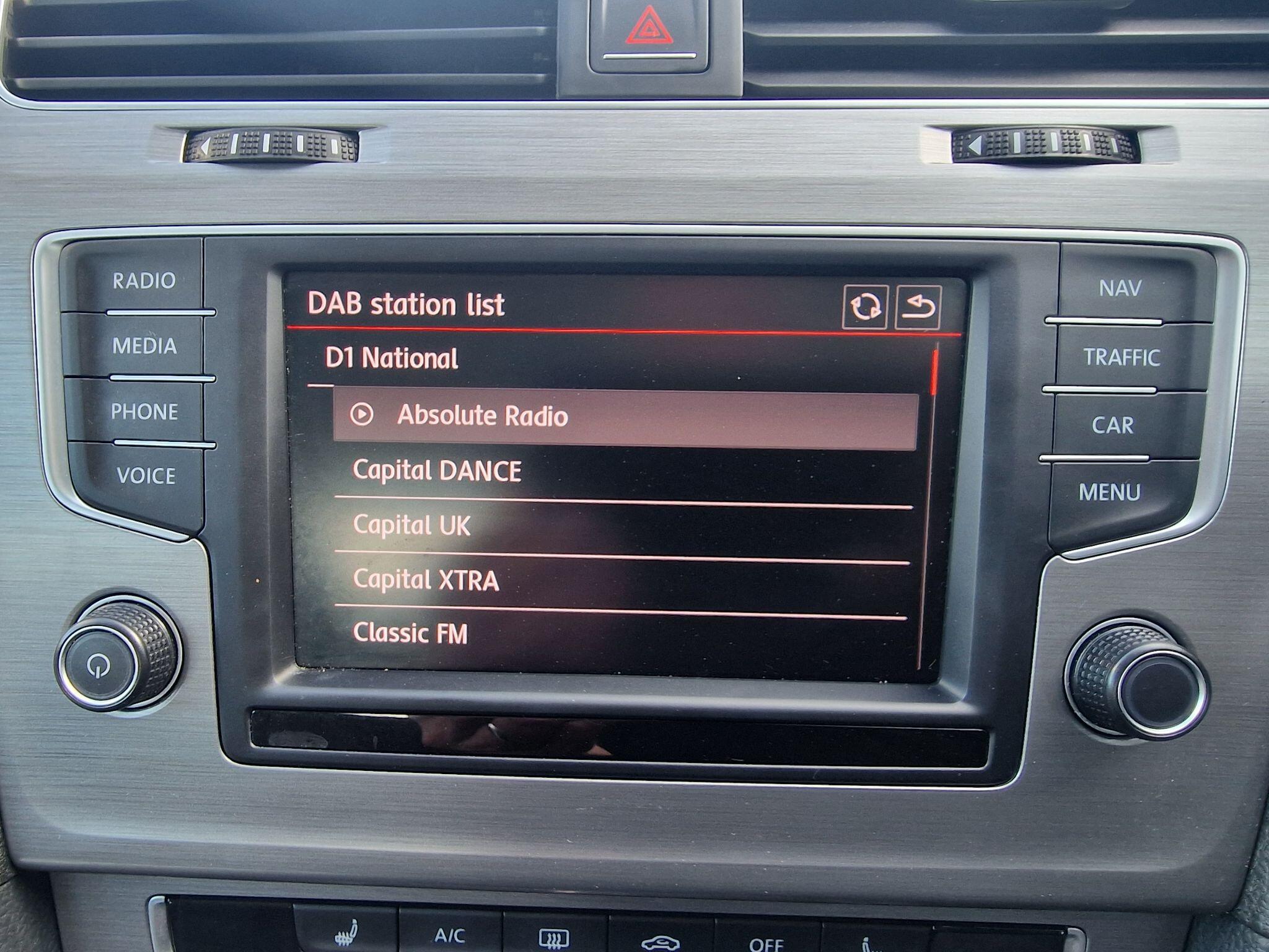 Volkswagen Golf view 41