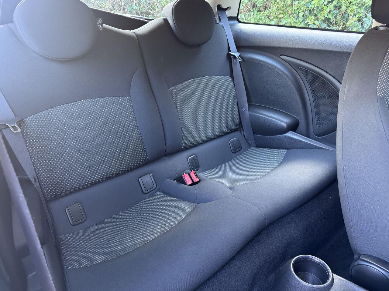 MINI Hatch view 11