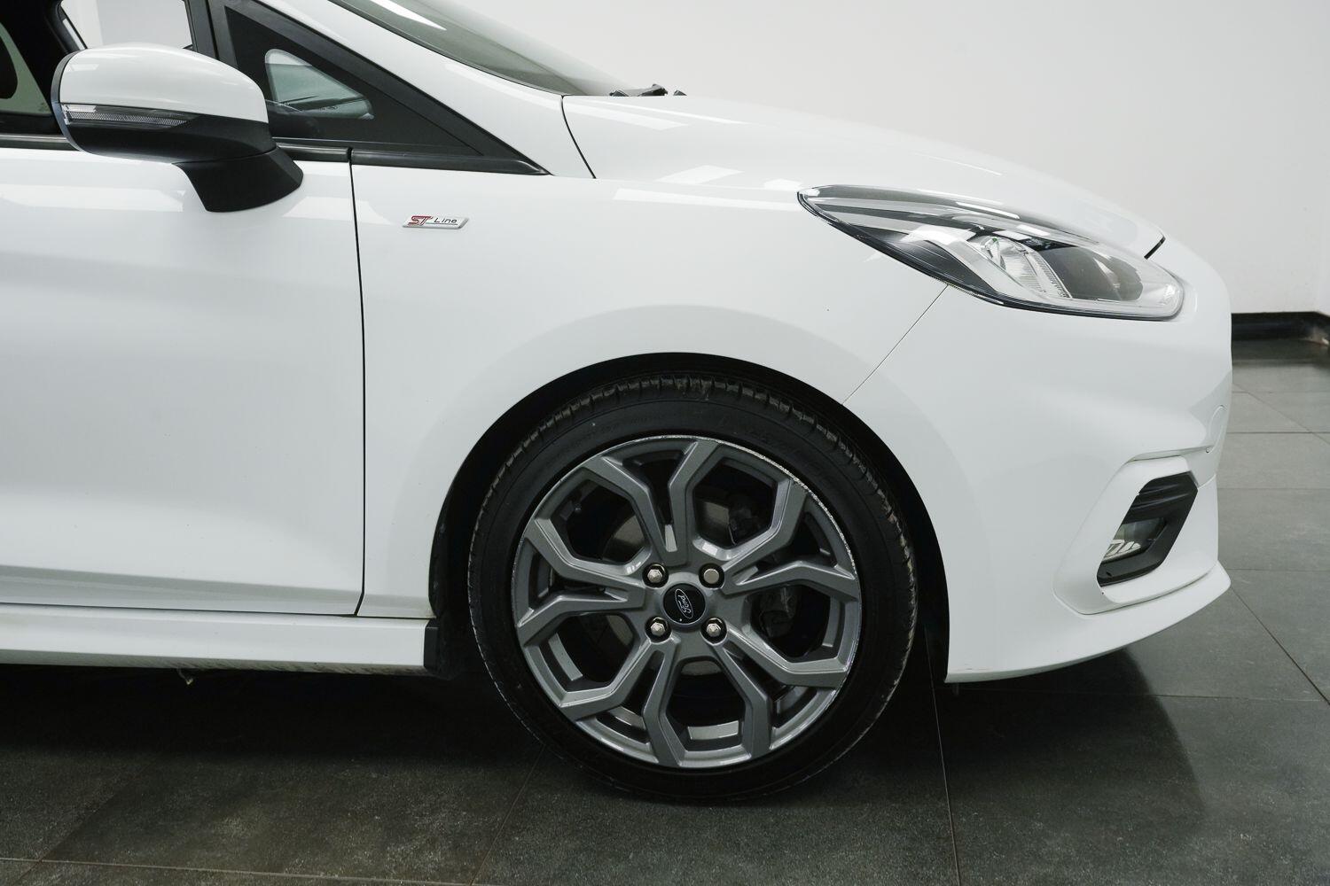 Ford Fiesta view 5