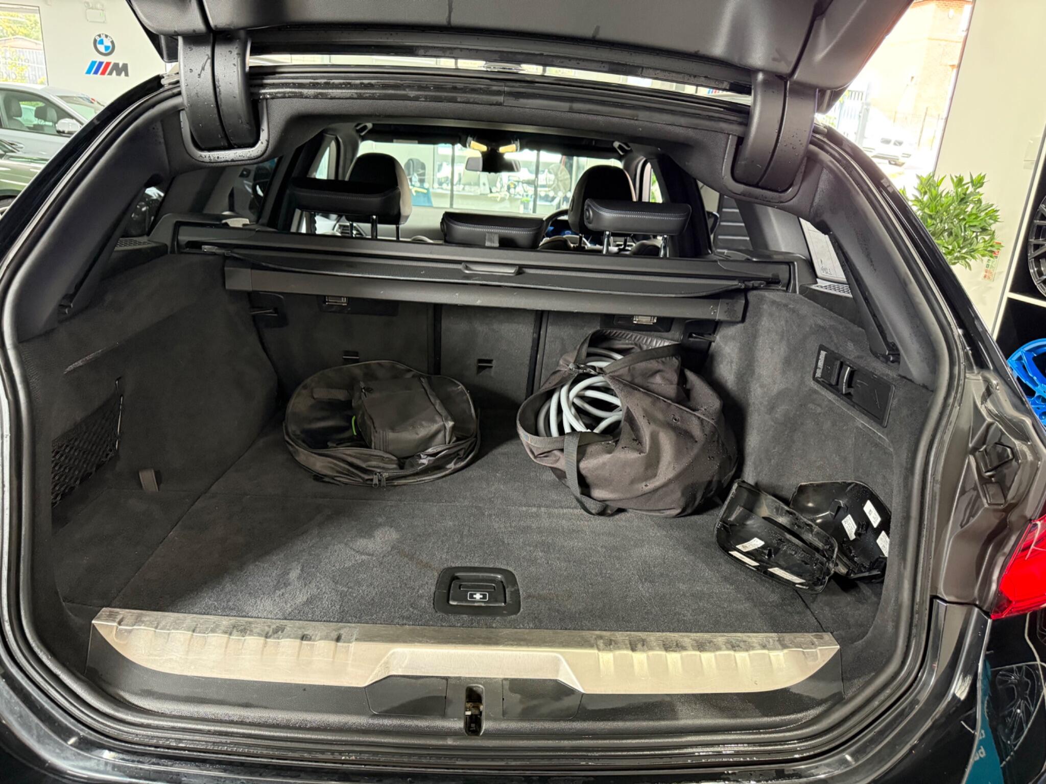 BMW 3 Series view 34