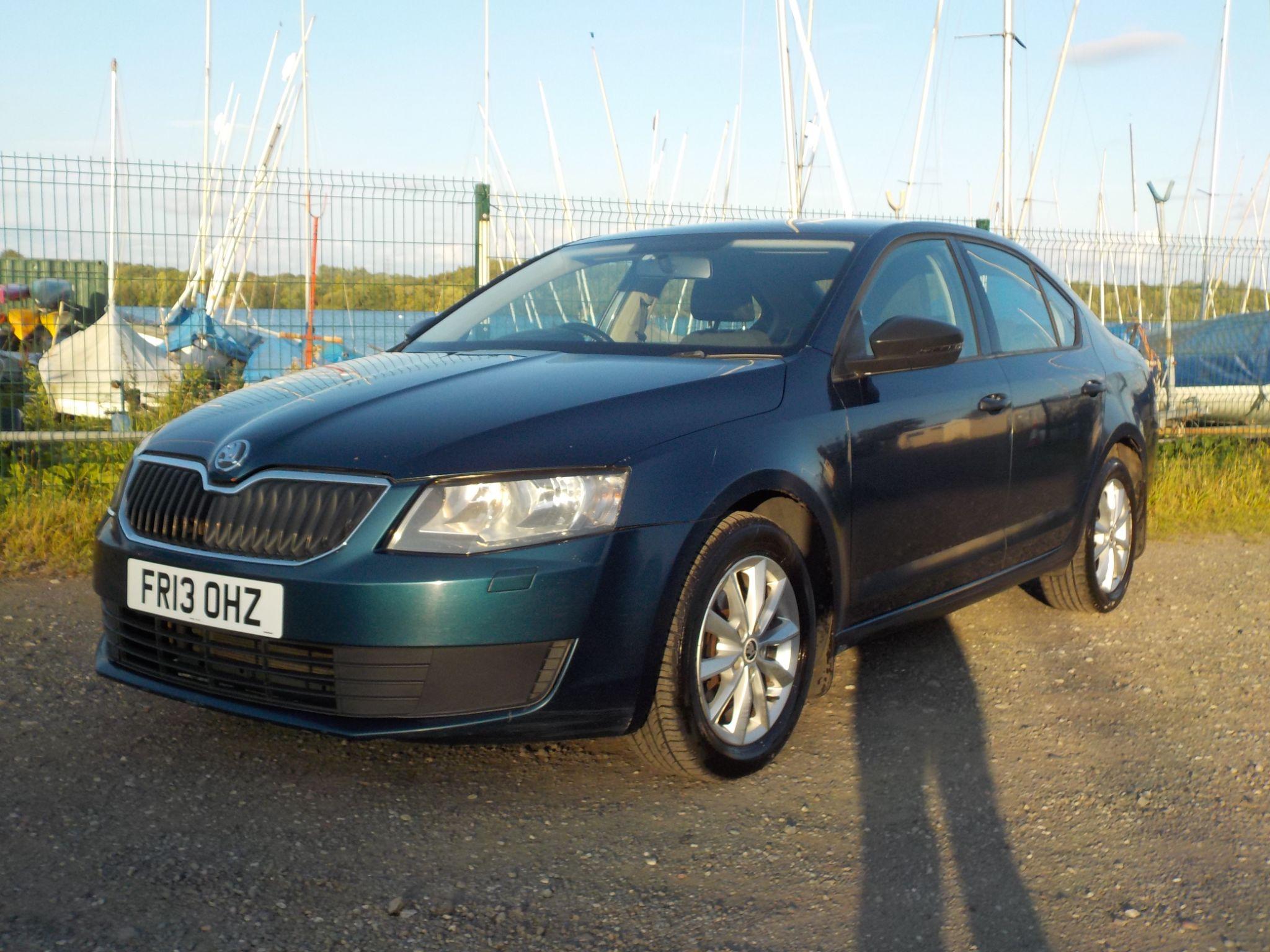 Skoda Octavia 1.6 TDI S Euro 5 (s/s) 5dr
