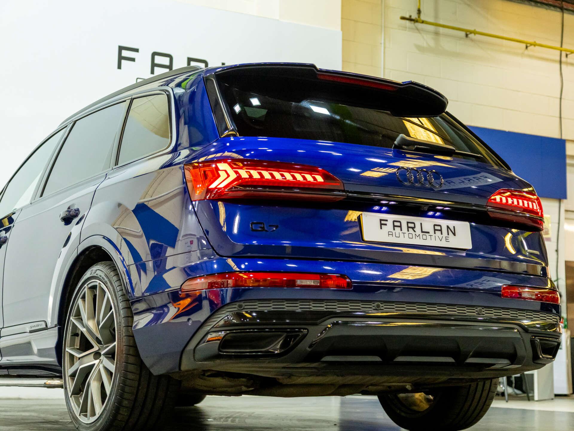Audi Q7 view 57