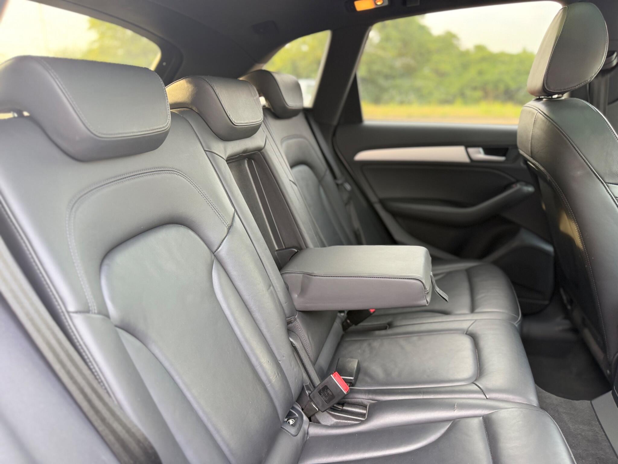 Audi Q5 view 19