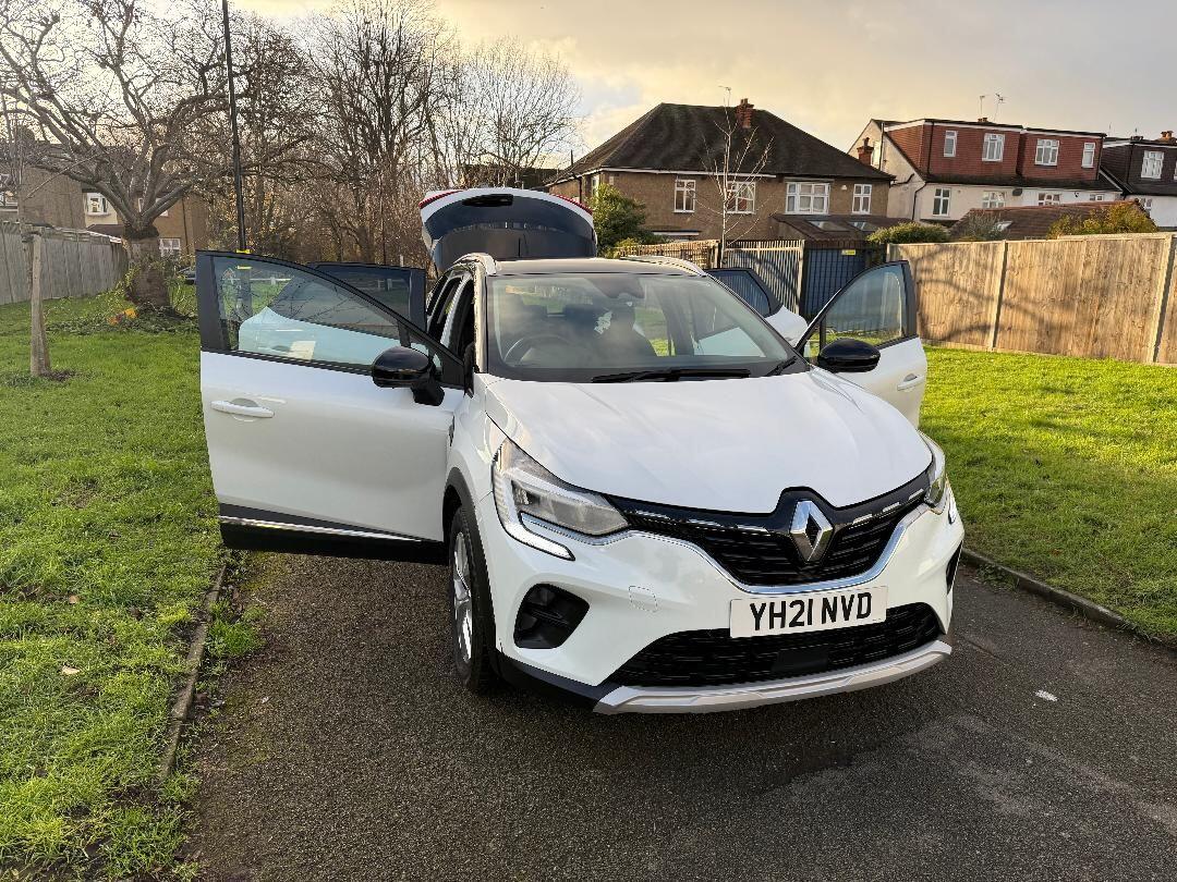 2021 Renault Captur 1.3 TCe Iconic EDC Euro 6 (s/s) 5dr • 36,000 miles image 25