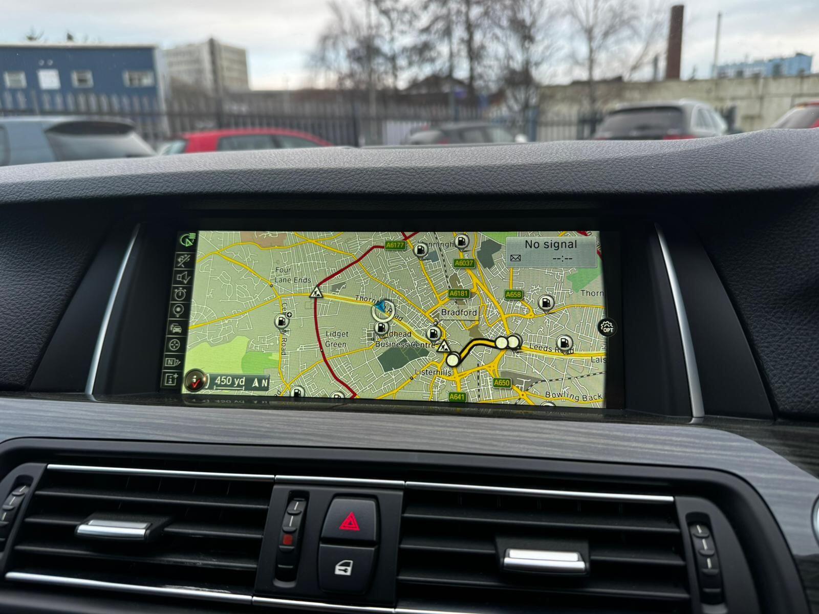 BMW 5 Series view 23
