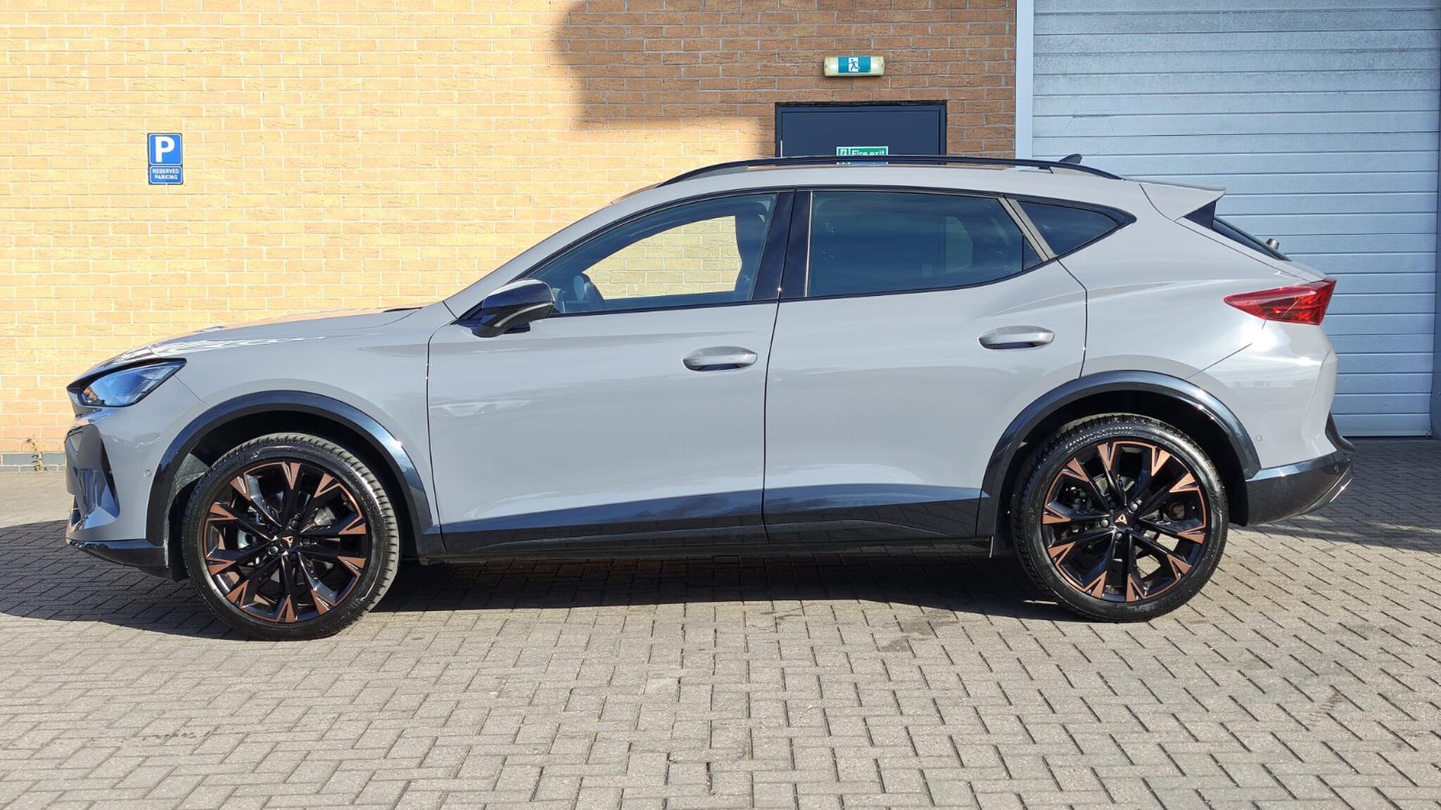 Cupra Formentor view 5