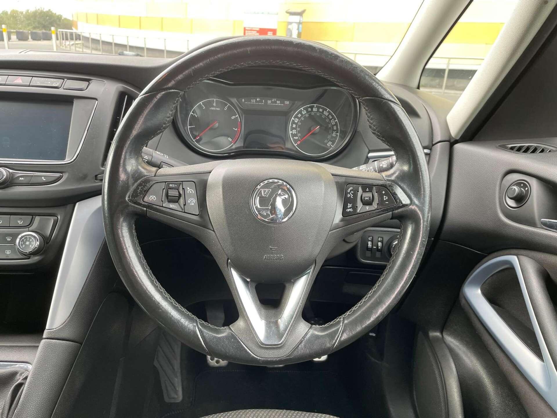 Vauxhall Zafira Tourer view 10