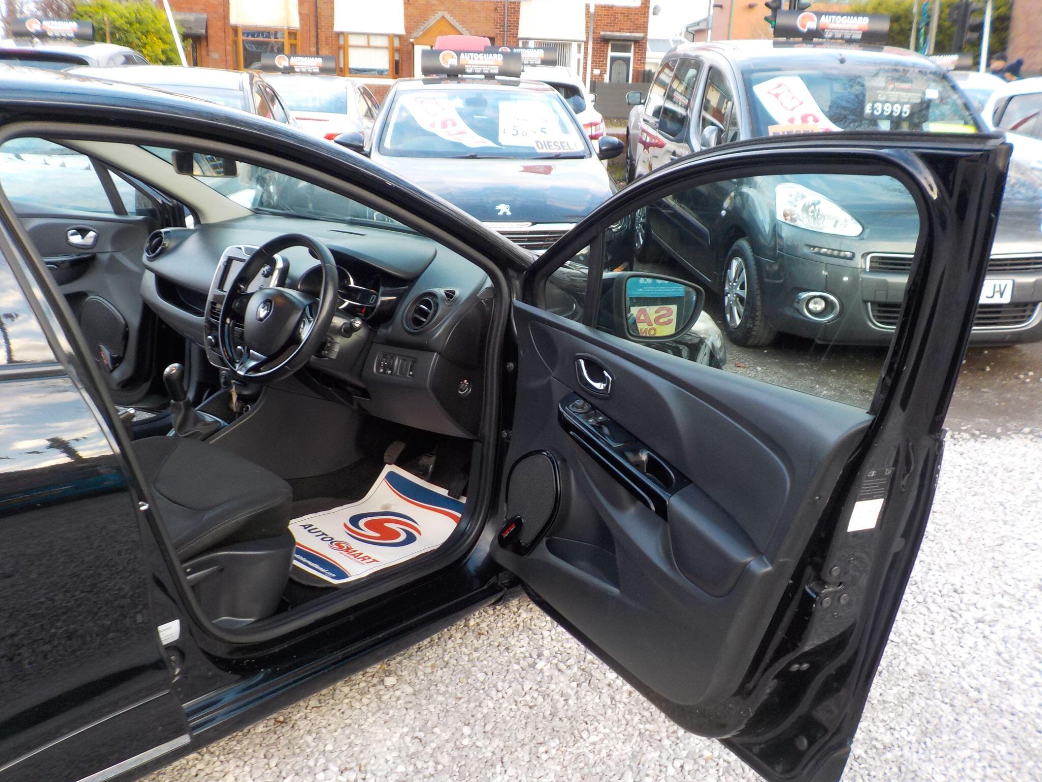 Renault Clio 1.5 dCi Dynamique MediaNav Euro 5 (s/s) 5dr