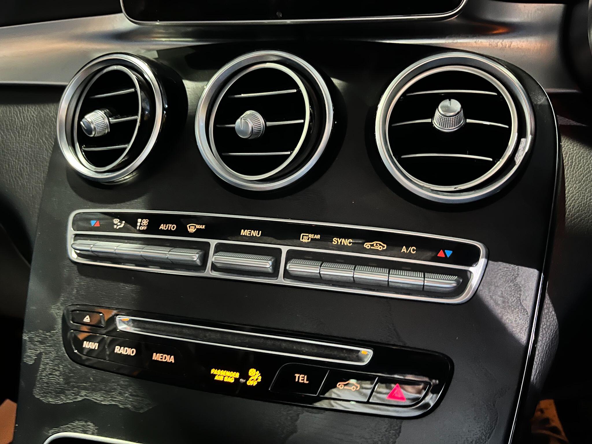 Mercedes-Benz GLC view 30