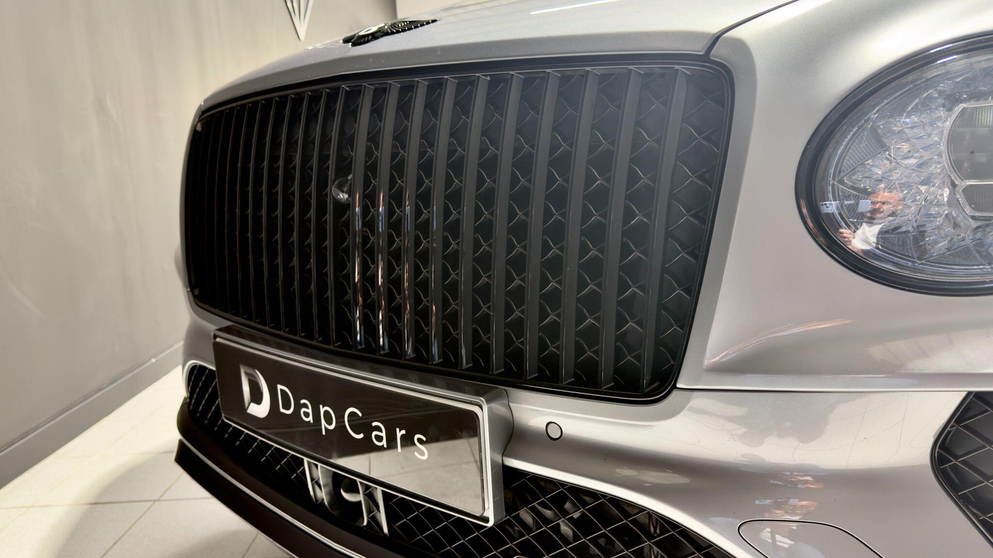 Bentley Bentayga view 47