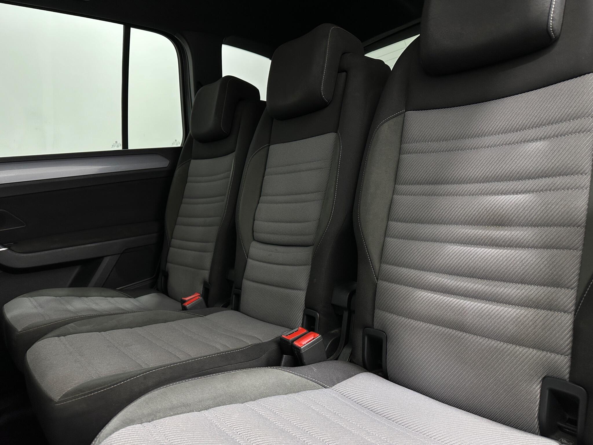 Volkswagen Touran view 39