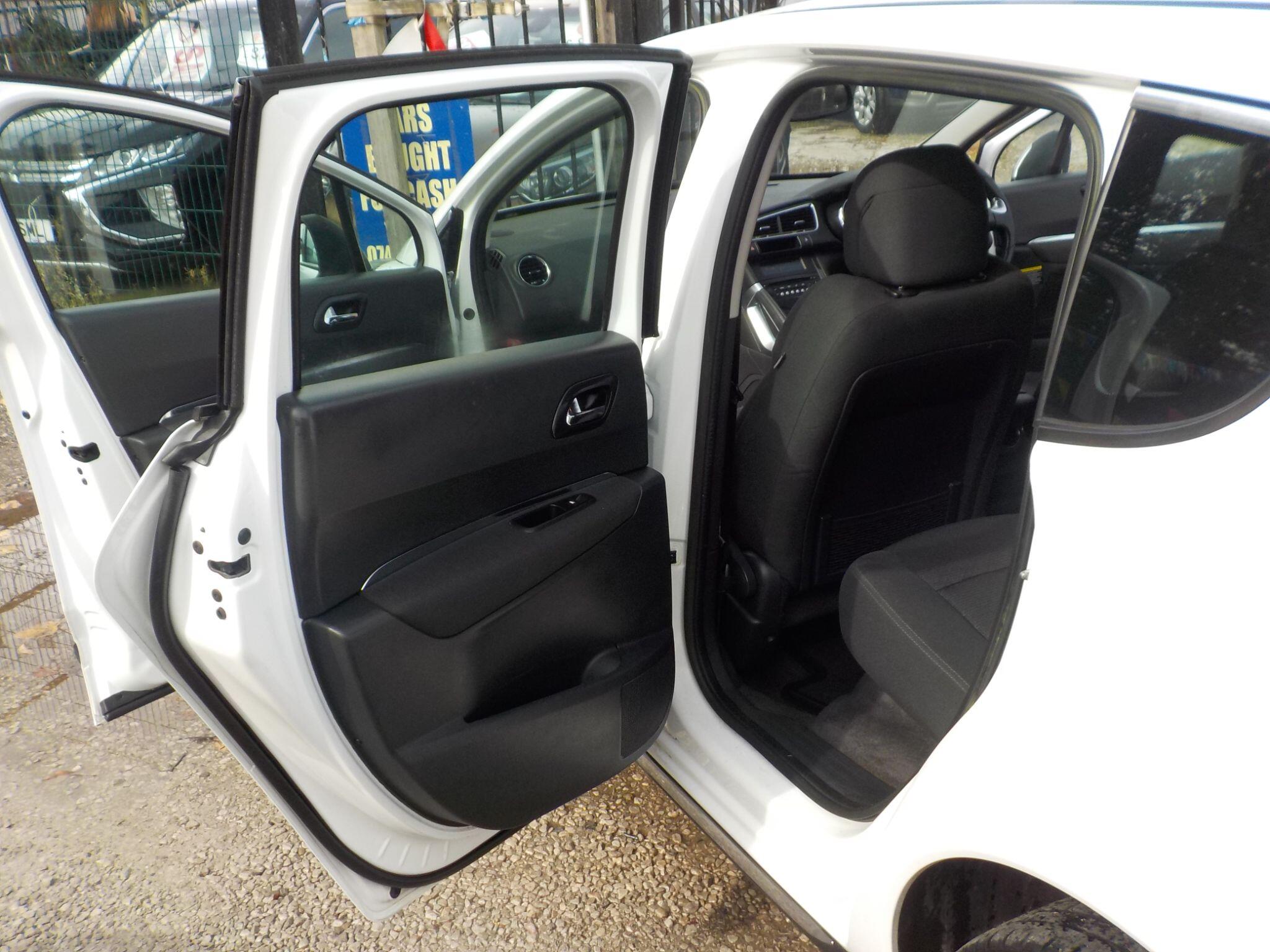 Peugeot 3008 1.6 HDi Active Euro 5 5dr