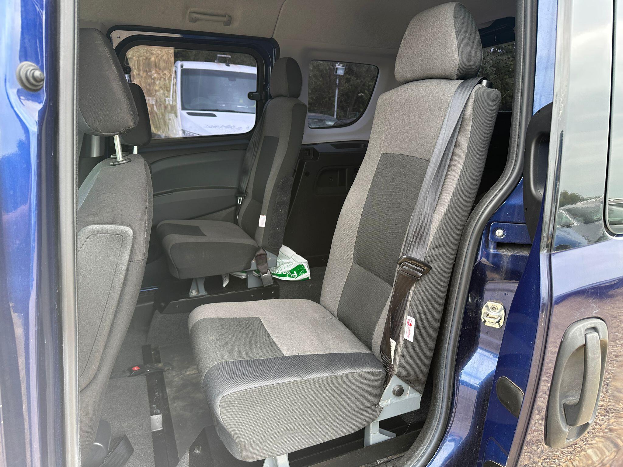 Fiat Doblo view 10