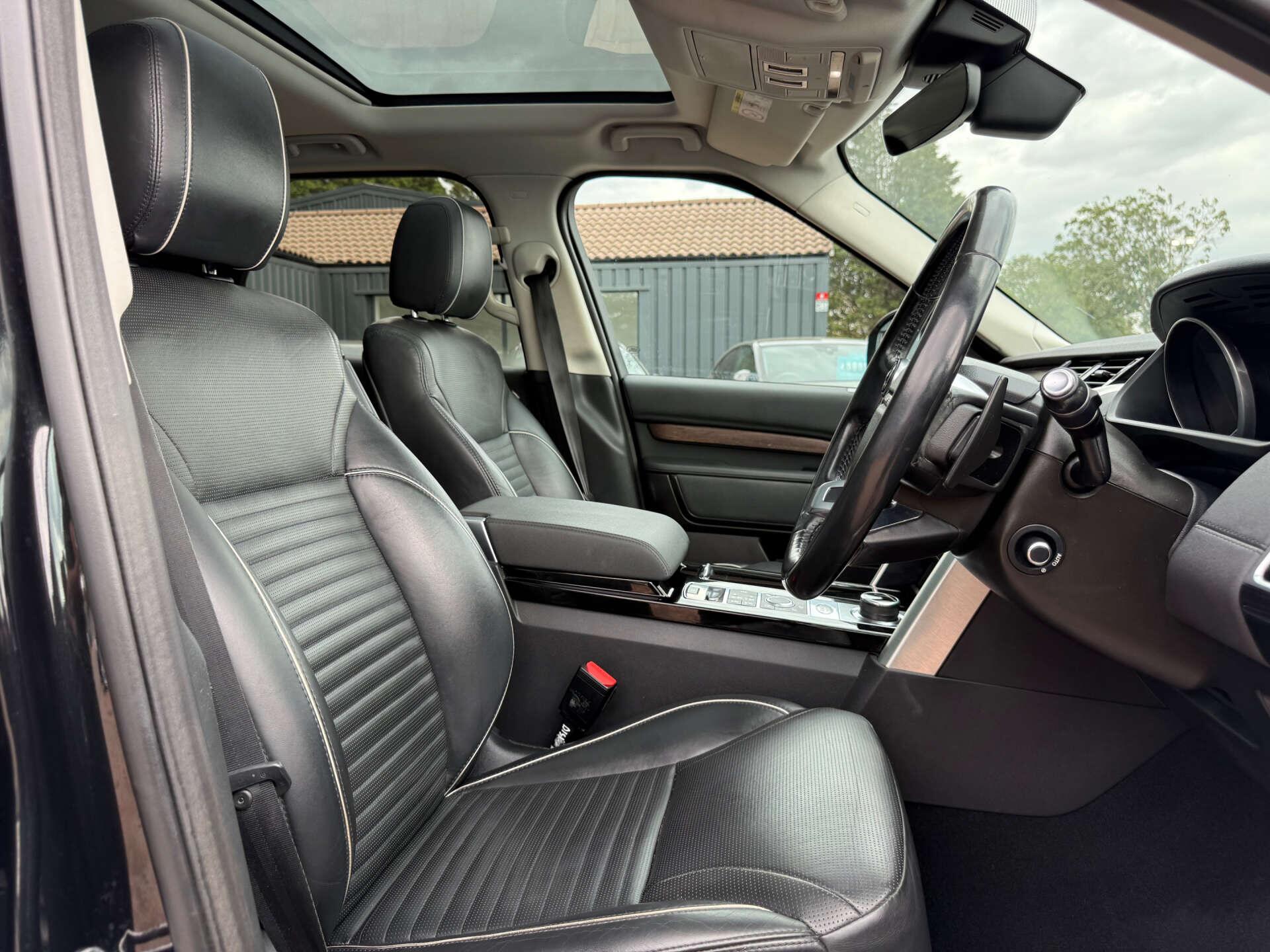 Land Rover Discovery view 48