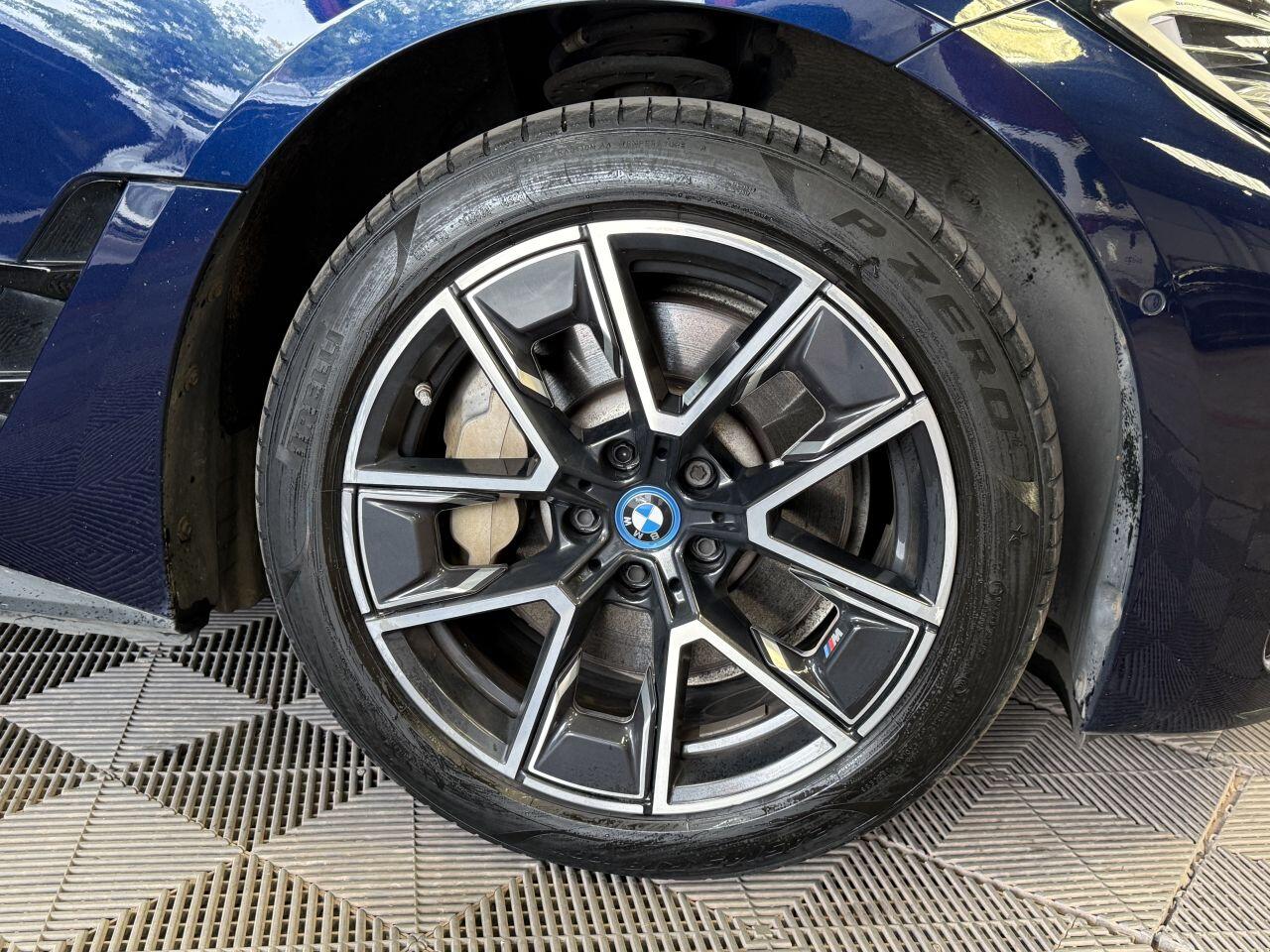 BMW I4 view 19