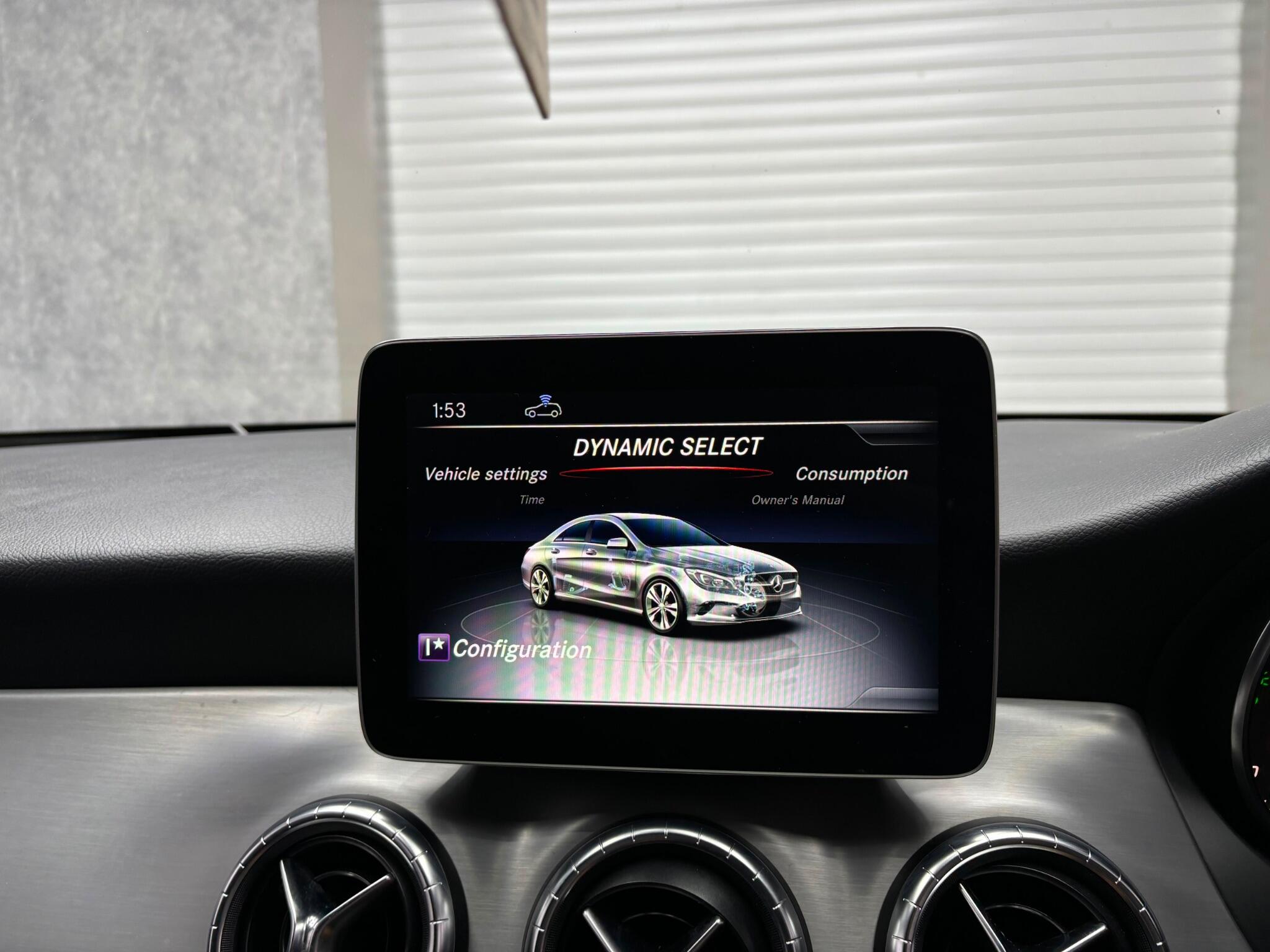 Mercedes-Benz Cla view 17