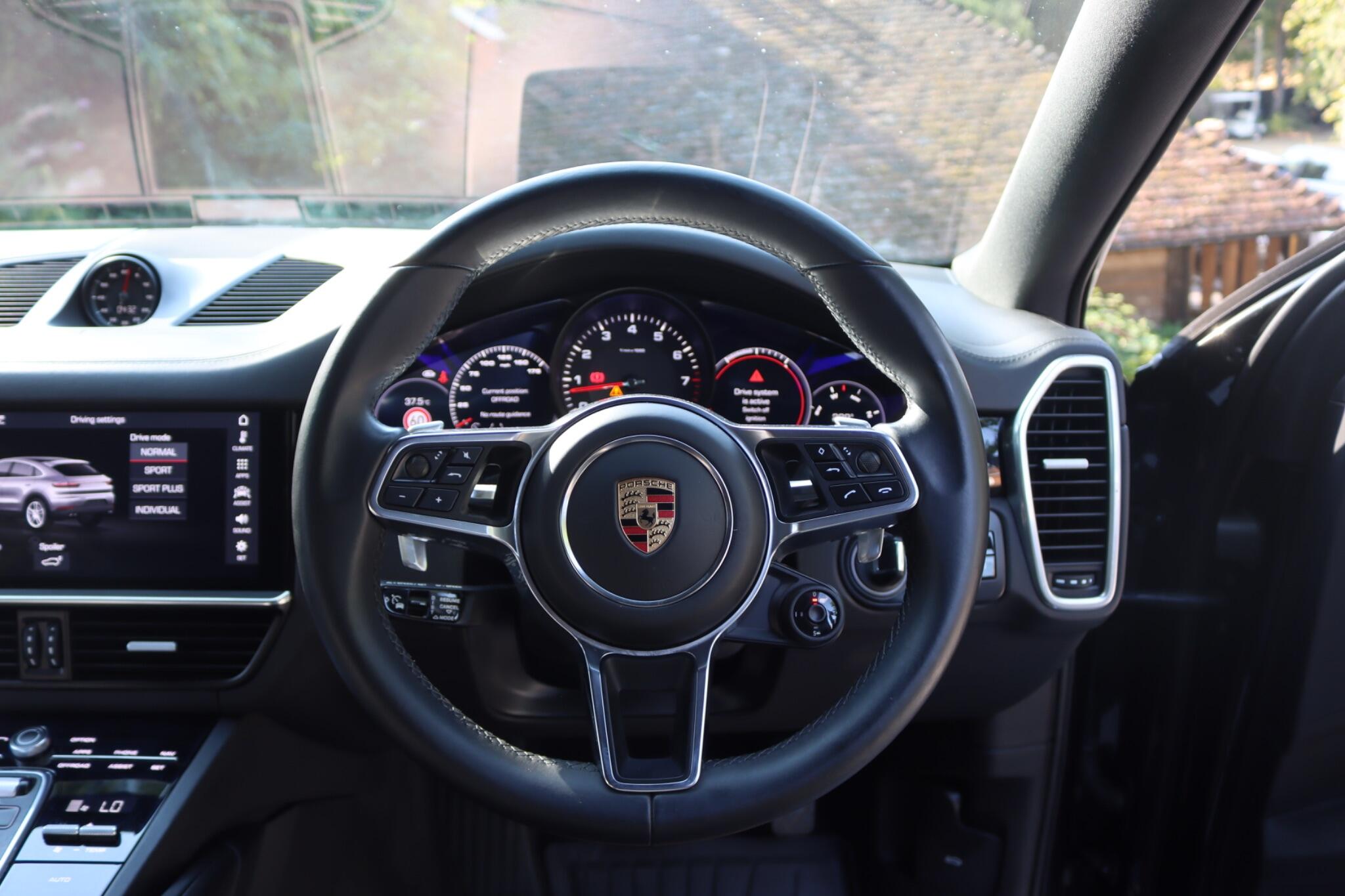 Porsche Cayenne view 53