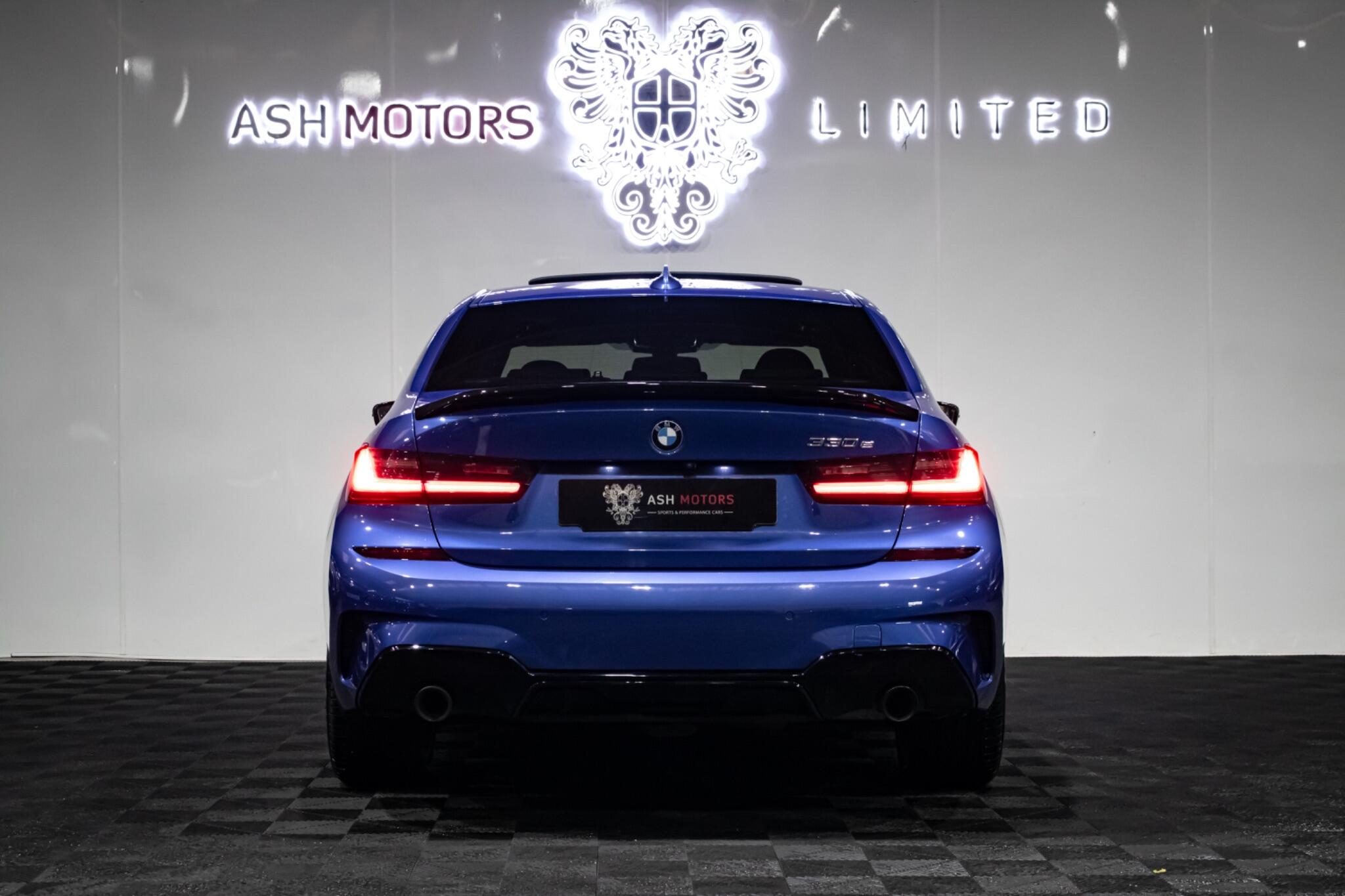 BMW 3 Series view 10