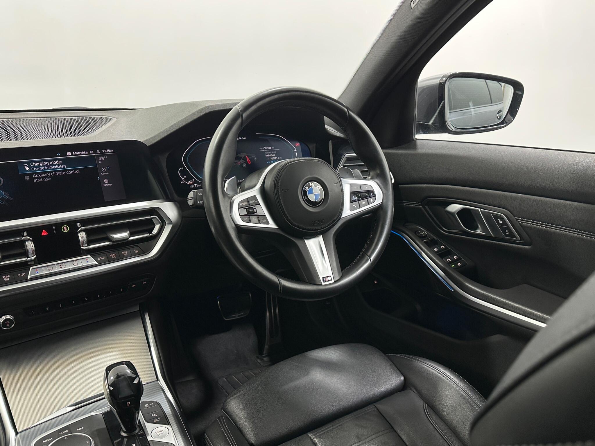 BMW 3 Series view 12