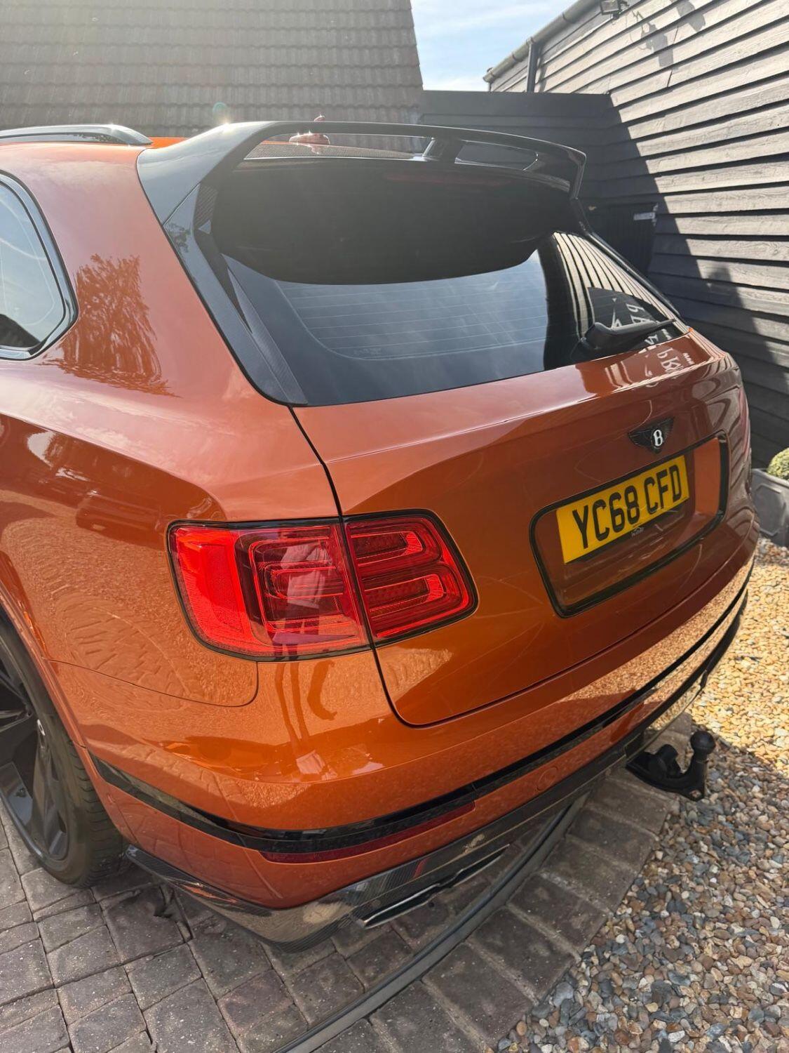 Bentley Bentayga view 27